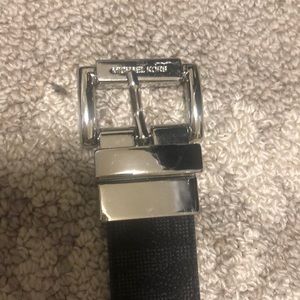 Michael Kors Medium belt